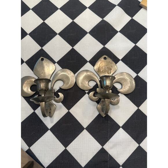 No brand Other - Vintage heavy fleur de lis candleholder silver color home decor made in India